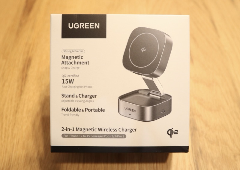 UGREENの2-in-1 Wireless Chargerのpackage写真（正面）の画像